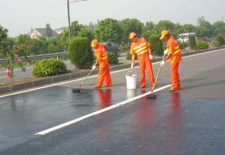 孝感 彩色路面喷漆维修改色的使用寿命有多长？